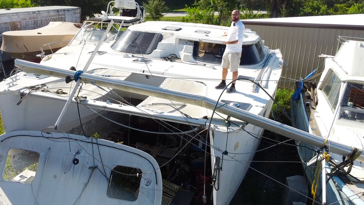 ⛵️ Proiect de catamaran DIY avariat de uragan.  Vești bune!