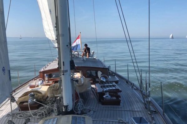 Yacht cu vele clasic Elysium Plimbare pe punte august 2019