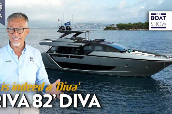 [ITA] RIVA 82' DIVA - Tur cu iaht și test de navigație - Salonul de ambarcațiuni