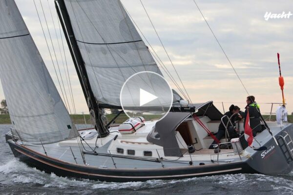 Test YACHT 2013 - Sentijn 37: unul pentru visele cu apă albastră