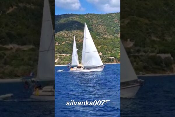 Navigați peste mare. Muzică pentru iahting. Video-uri de navigație #navigație #iahting #luxury #închiriere de barcă #wow