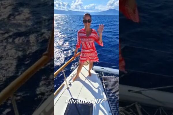 CATAMARAN SAILING BY THE WIND Videoclipuri cool de iahting Sailing Vlog Viral Shorts TikTok Cel mai bun #catamaran