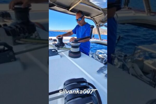 Navigați peste mare Muzică de iahting Catamaran Distracție Videoclipuri virale TikTok #sailing #catamaran #yt