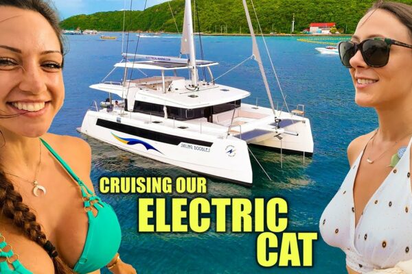 Navigați cu CATAMARANUL ELECTRIC HIBRID în Thailanda