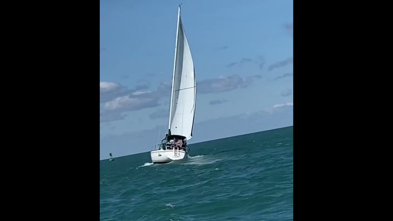 Catalina 34 Sailing Lake Michigan @daysailor_c34