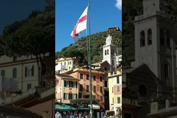 Portofino, Italia: Piazzeta și portul