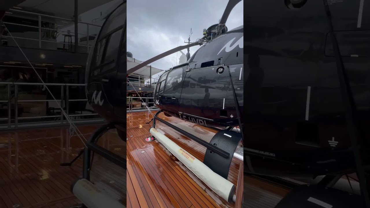 ACEST MEGA YACHT ARE AVION ȘI ELICOPTER! #shorts #subscribe #youtubeshorts