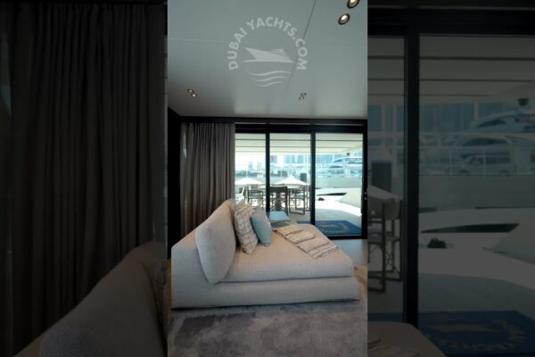 Yacht de lux în Dubai | DubaiYachts.Com