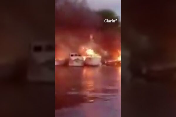 Incendiu cu lanț într-un club de iaht din Gualeguaychú