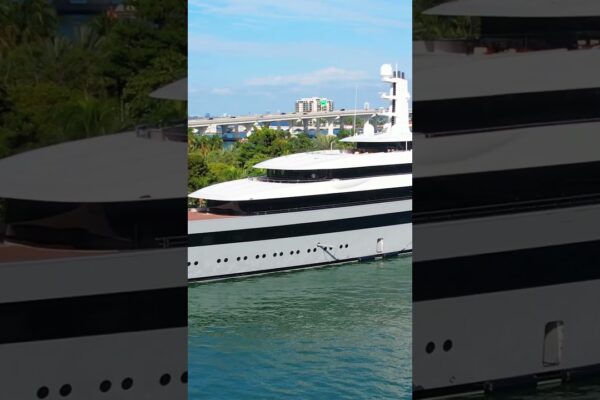 Puteți numi acest Super Yacht?