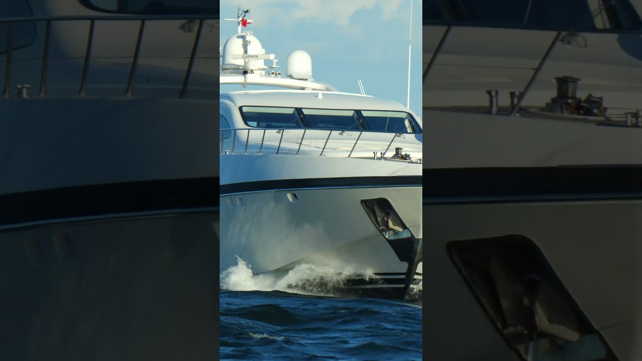 Intrare lentă cu Yacht-ul Mangusta! Despre ce ar putea vorbi?