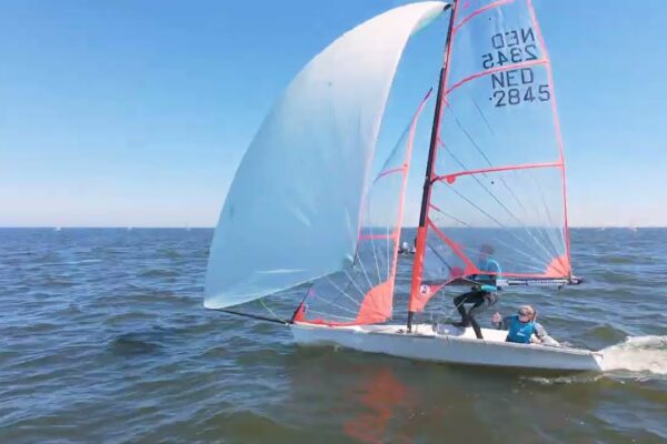 Chemând toți marinarii 29er să ni se alăture la Eurocup la Regata olandeză pentru tineret din 2025 la Roompot