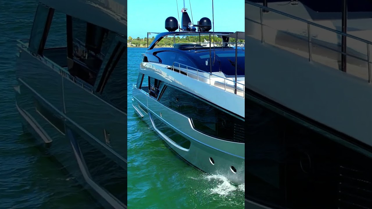 Acesta este tipul de iaht care vă place? Riva Corsaro 102 #hauloverinlet #yacht #yachting