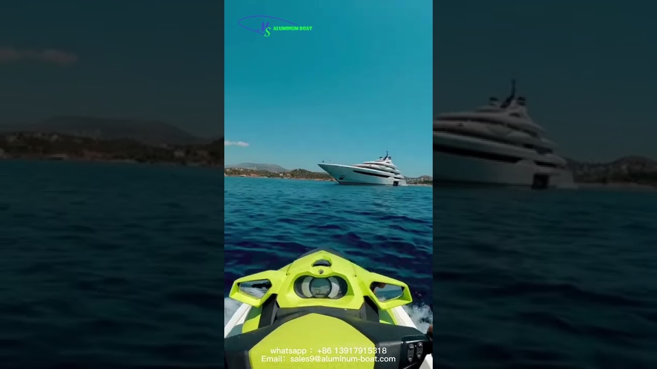 Frumoasă barcă cu motor, frumos iaht. | MS Constructii navale