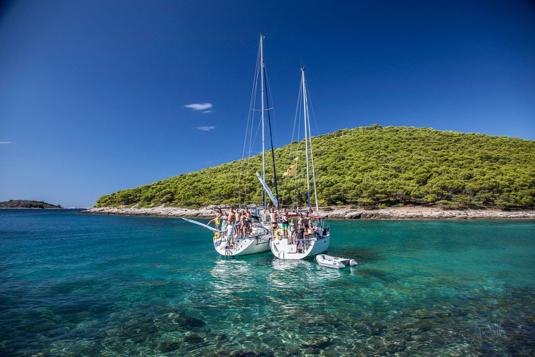 Naleia Yachting descoperă navigația în Croația.