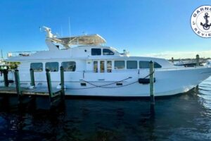 795.000 USD - (2001) 90ft Dovercraft Super Yacht de vânzare personalizat Pilothouse ridicat