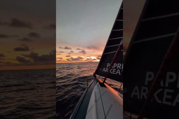 Insula Trindade la vedere pentru Yoann Richomme | Vendée Globe 2024