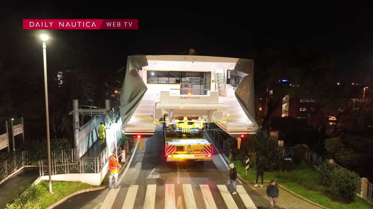 Silent-Yachts lansează primul catamaran Silent 60 în șantierul său naval italian