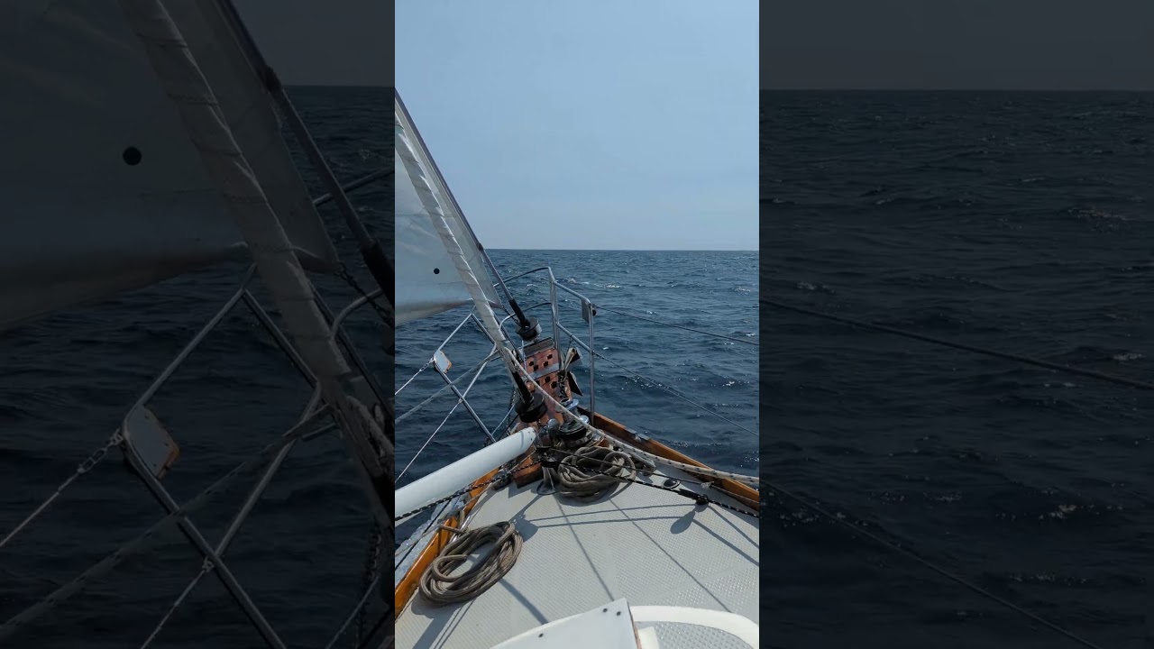 Navigand peste Lacul Michigan