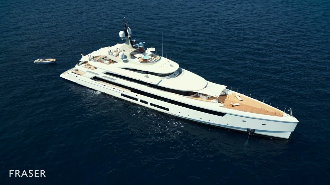 Yacht cu motor LADY A pentru charter