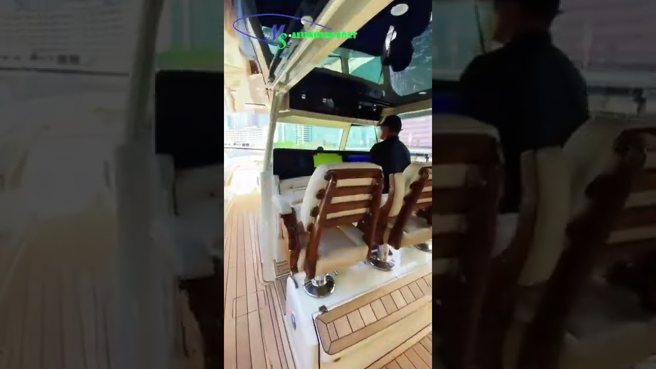 Barcă cu motor de lux | MS Constructii navale
