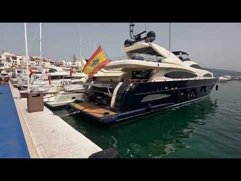 Marbella, 🇪🇸 Spania cea mai luxoasă Marina Puerto Banús Crazy Yachts, Supercars