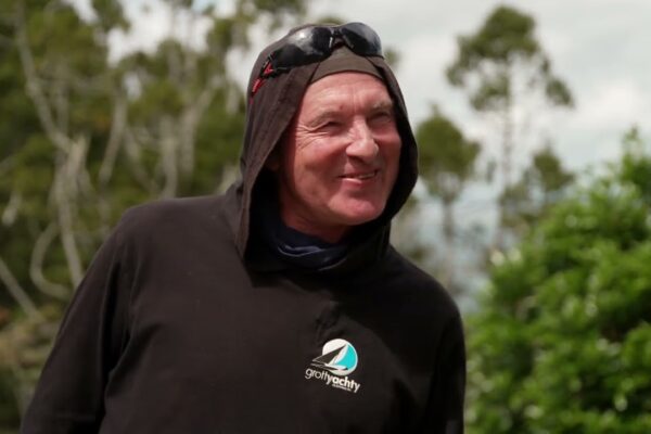 Andrew Fagan: Pierdut pe mare.
