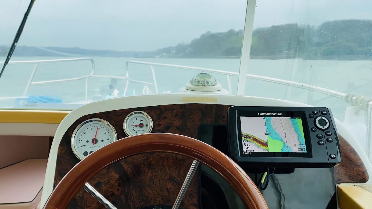 Tablou de bord de navigare cu nou GPS/Sounder