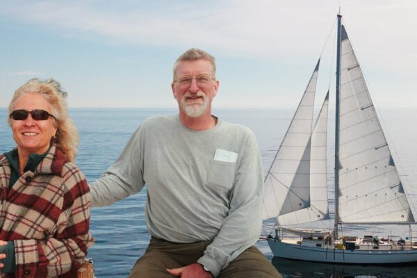 Mama și tata împărtășesc ceea ce cred ei despre viața noastră cu barca