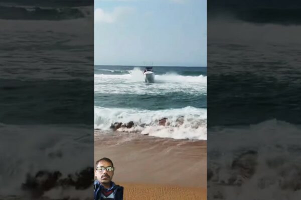 Perfect Speedboat Docking #Automobile #sailing #Boating #Fishing #Viralshort #Ship #NarendRareAction