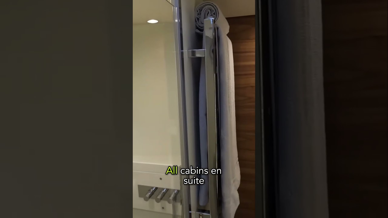 „Calitatea finisajului trebuie să recunosc că arată superb” - Toby Hodges, redactor de încercare pe mare, pe CNB 78