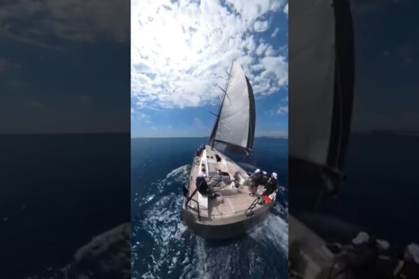 Yacht de navigație frumos filmat! ⛵️😍 #Shorts