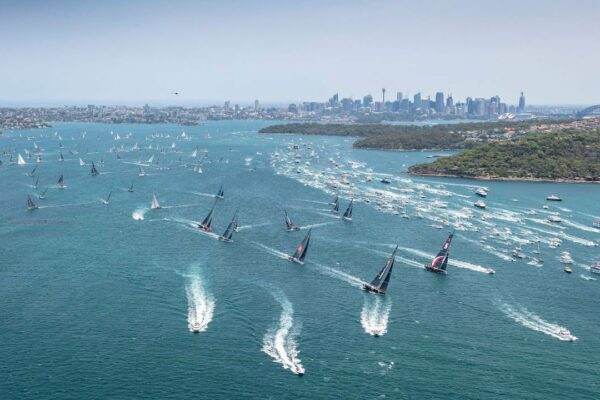 Rolex Sydney Hobart Yacht Race 2019 - 26 decembrie - 75 de ani de la aniversare este în curs de desfășurare
