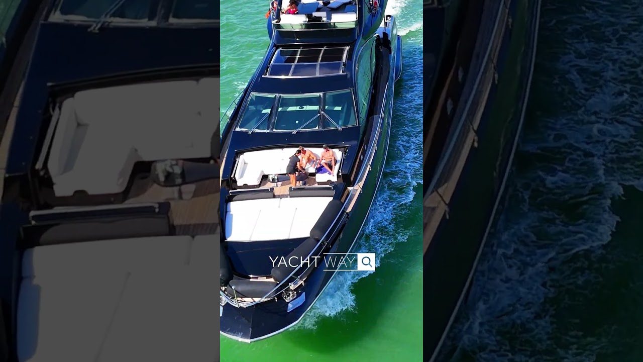 Doar uau! Negru azimut #yachting #yachtway #boat #boating