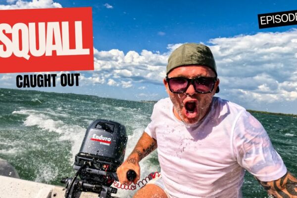 Primul meu Squall - Învățând să -mi navighez catamaranul de 42 de ft