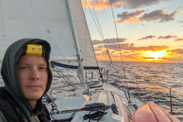 Navigând singur la Bahamas