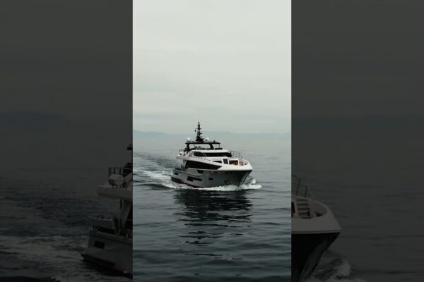 Bering 92 Extior #Shorts #yachts #Bering #Expedition