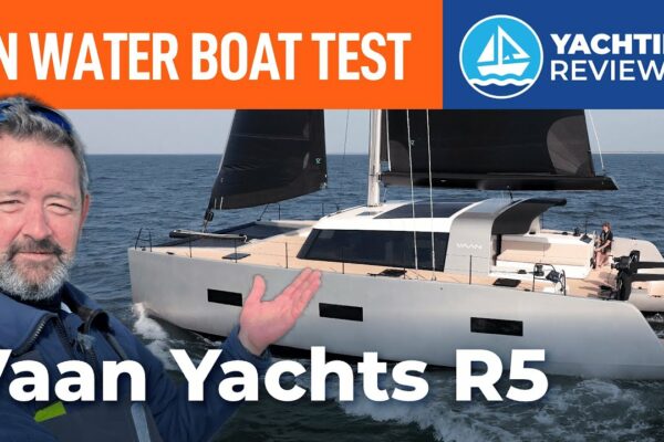 Navigând catamaranul din aluminiu reciclat de 1,5 milioane EUR