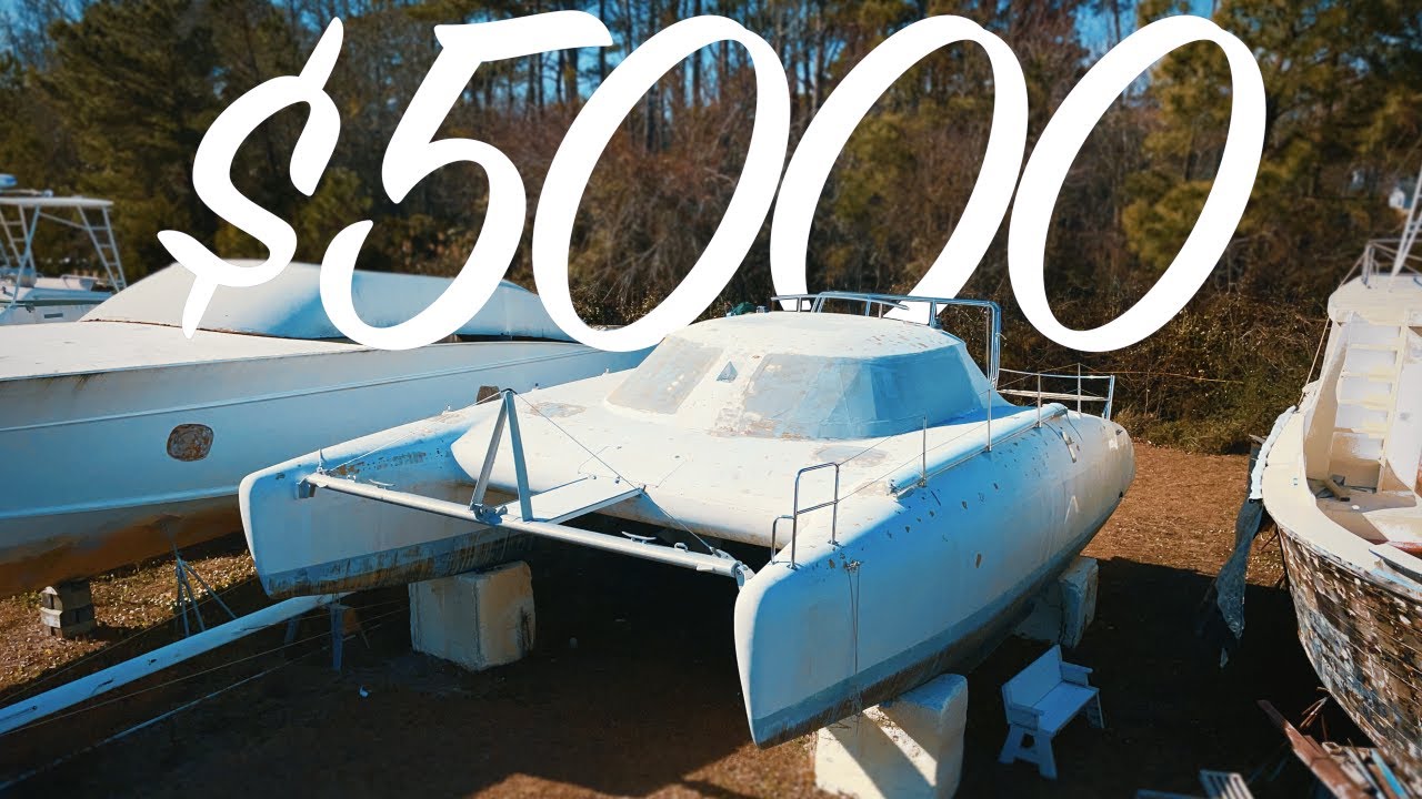 Am cumpărat un catamaran de 5000 de dolari pentru a naviga în lume!