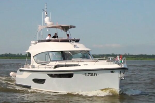 Jetten MPC 50 Review Fly | Barca cu motor și yachting