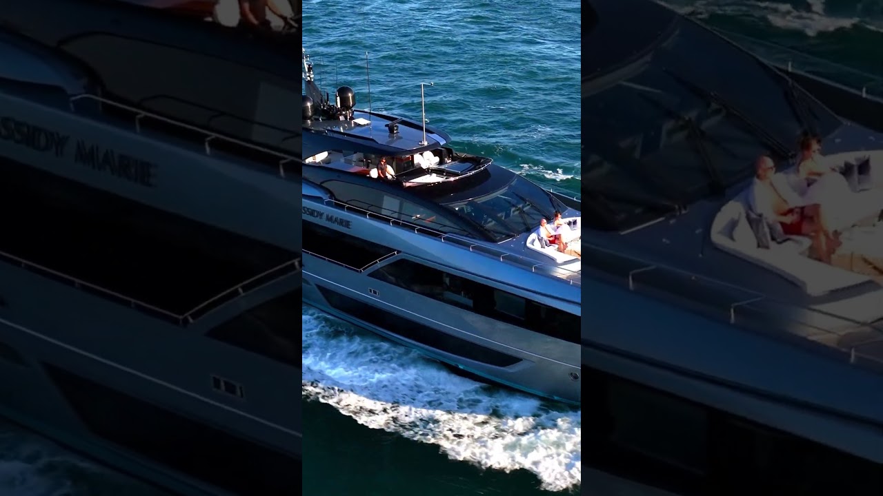 A fost frumos să te urmăresc Riva Dolcevita 110