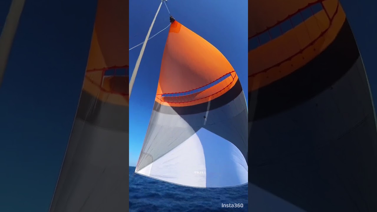 Traversarea Oceanului Pacific care zboară parasailorul