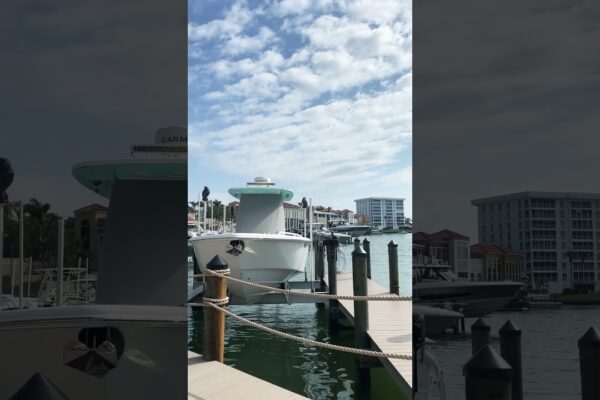 🌊⛵️ Descoperiți clubul exclusiv al Yacht Bay Yacht din #Naplesfl | #parkshore Luxury Living 🏡🌴