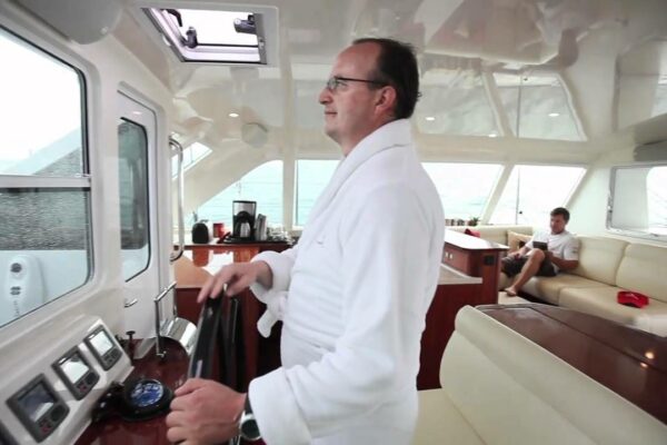 Navigând cu arma 66 la 20 de noduri