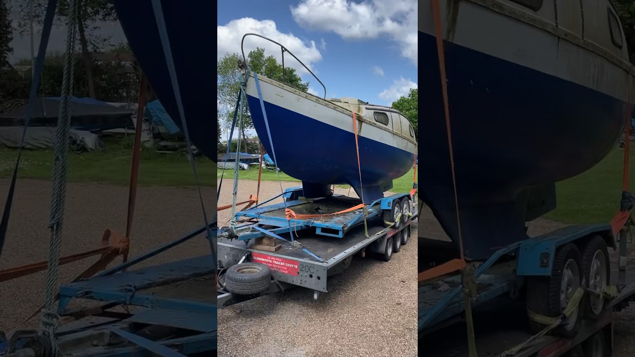 Yacht abandonat colectat de la un club de navigație Surrey #Abandonedboat #Boating #BoatBreakers