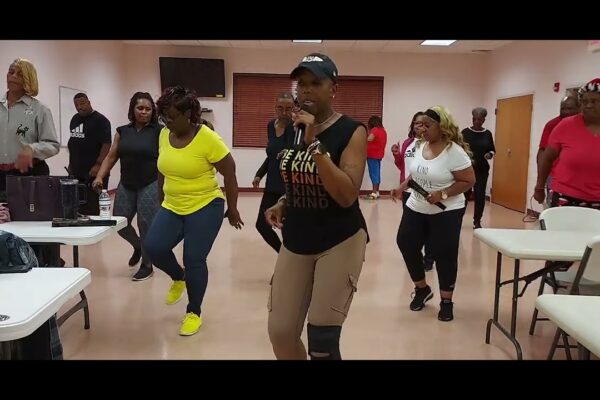 TrailRide Sailing ⛵️ Line Dance (FYI ... Acest dans se face într -o linie de cerc)