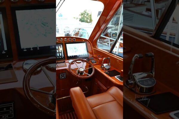 Făcând lucrurile așa cum trebuie ... #hinckleyyachts #luxuryyachts #aestetic #yachting