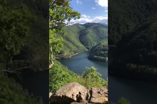 Lacul Tarnita ❤️Piatra Corbilor