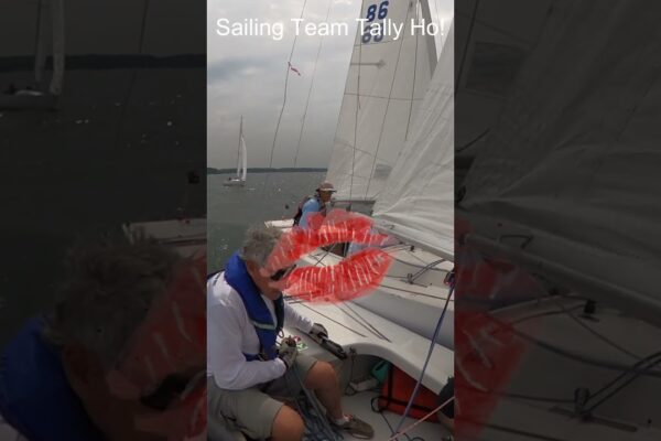 Când se sărută bărcile de curse! #sailing #sailingvideo #yachting #lakeminnetonka