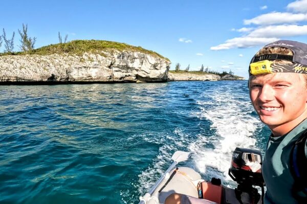 Autotonomiking, pescuit și spelunking în Bahamas - Navigare solo